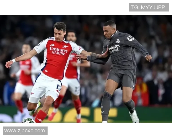 皇马全队专注备战阿森纳赛前或将举行精彩灯光秀 皇马全队专注备战阿森纳赛前或将举行精彩灯光秀